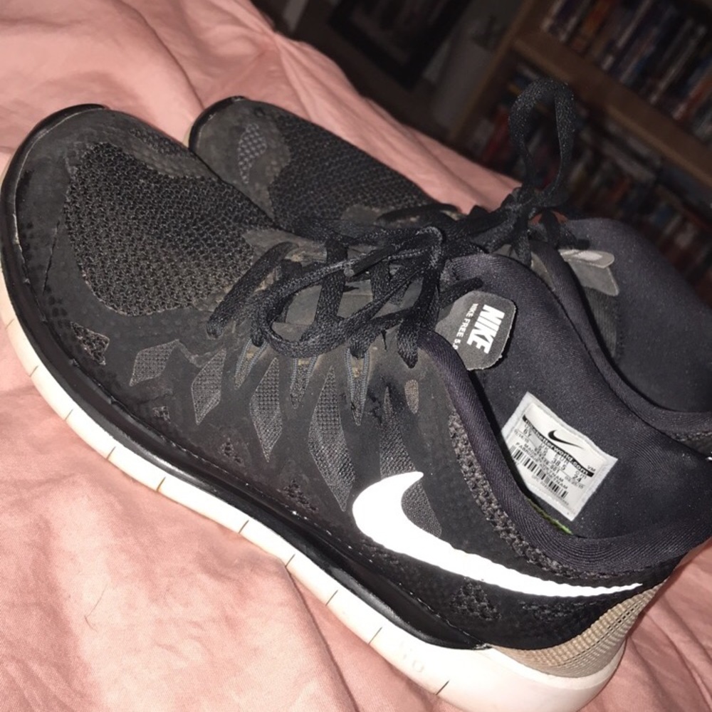 **Nike Women’s Tennis Shoes**